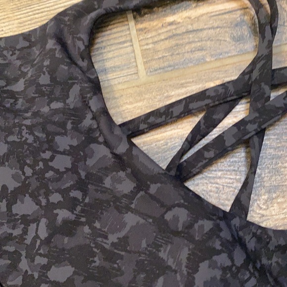 Lululemon Sz  Energy Long Line Sports Bra - Picture 6 of 7